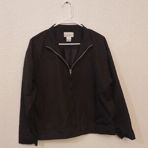 Cutter & Buck Black Windbreaker Jacket with Relaxed Fit